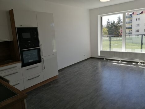 Pronájem krásného bytu 2kk/48 m2 s lodžií/8 m2 a parkováním v bytovém domě Rezidence U Kapličky II.