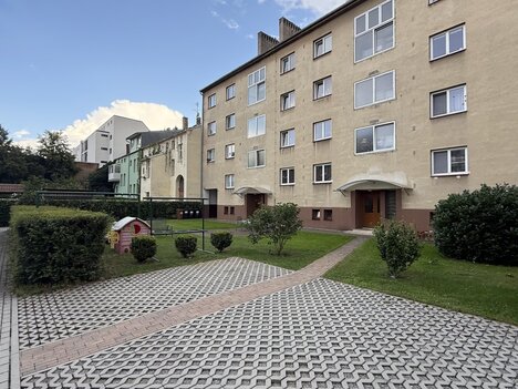Prodej zděného bytu s garáží, sklepem a lodžií