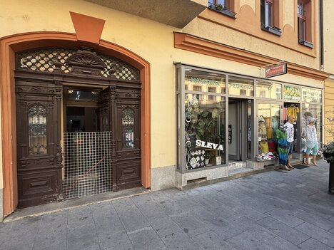 Prodej lukrativních nebytových prostor s bytem – Krajinská ulice, České Budějovice