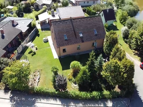 RD 5+1 a 3+1/ kryté parkovací stání o celk. ploše 65 m², půdou, sklepy,  pozemek 930 m²