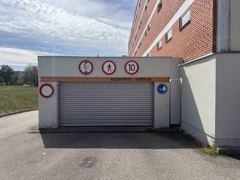 Prodej garáže v parkovacím domě – Otavská, České Budějovice