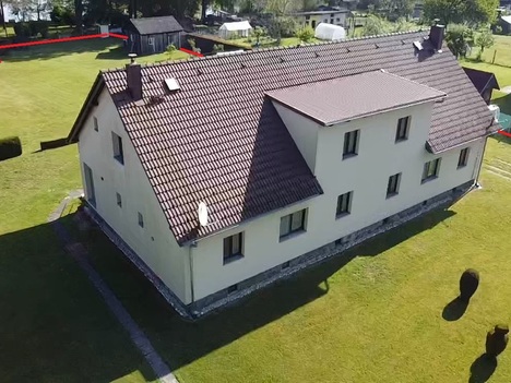 Prodej prostorného domu s velkou zahradou u Nových Hradů - bydlení/podnikání/investice